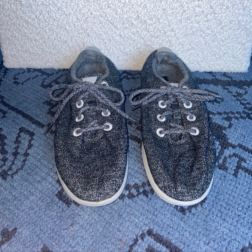 Allbirds gray wool women’s runners size 9